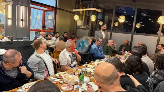 Eskişehir Güreş Ailesi İftarda Bir Araya Geldi