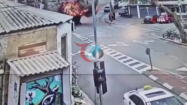 İran'dan İsrail'e Füze Saldırısı: 2 Kişi Yaralandı