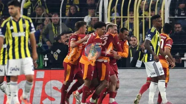 Galatasaray, Fenerbahçe ile Eşitliği Yakaladı!