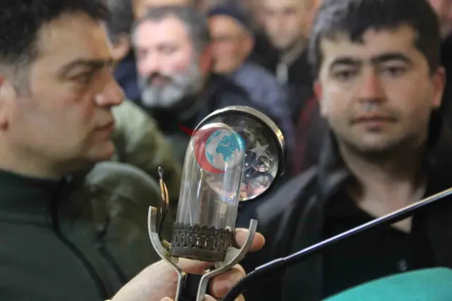 Sivas'ta Kadir Gecesi'nde Sakal-ı Şerif Ziyareti Yoğun İlgi Gördü