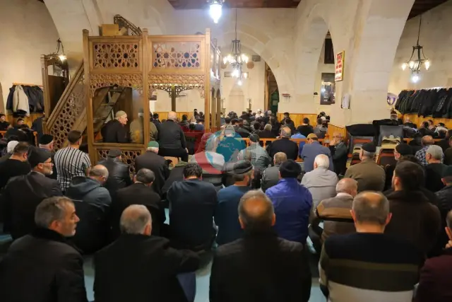 Bayburt'ta Kadir Gecesi Tarihi Ulu Camii'nde Kutlandı