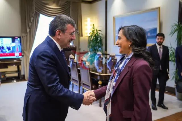 Cevdet Yılmaz, Kanada Dışişleri Bakanı Anand ile Buluştu