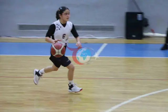 Basketbol Yıldızlar Yarı Finalleri Yozgat'ta Başladı