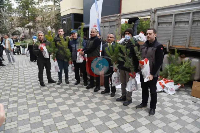 Eskişehir'de Ücretsiz Fidan Dağıtımı