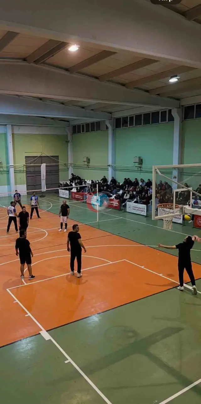 Beylikova'da Voleybol Heyecanı Başladı