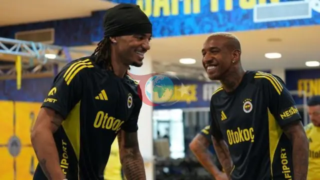 Fenerbahçe, Beşiktaş Derbisine Hazırlıklarını Çift Antrenmanla Sürdürüyor
