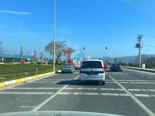 Havran'daki Tehlikeli Kavşağa Nihayet Işıklandırma Sistemi Kuruldu