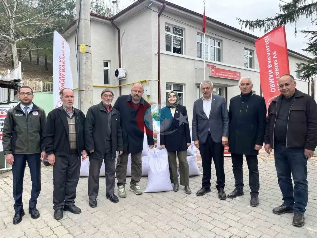 Gölpazarı'nda 5 Bin 150 Kilogram Nohut Tohumu Dağıtımı Gerçekleşti