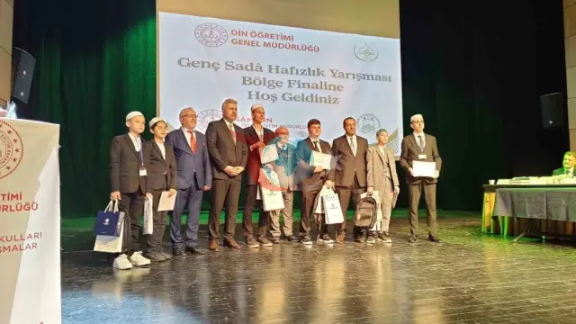 Devrekli Umut Kulak, Samsun'da Hafızlık Yarışmasında İkincilik Elde Etti