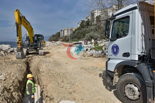 Büyükşehir Belediyesi Gemlik'in Altyapısını Güçlendiriyor