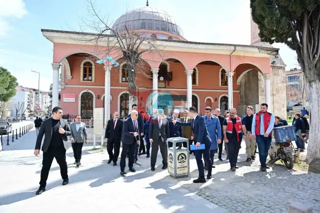 Vali Köşger, Kayalık Camisi'nde Restorasyon Çalışmalarını İnceledi