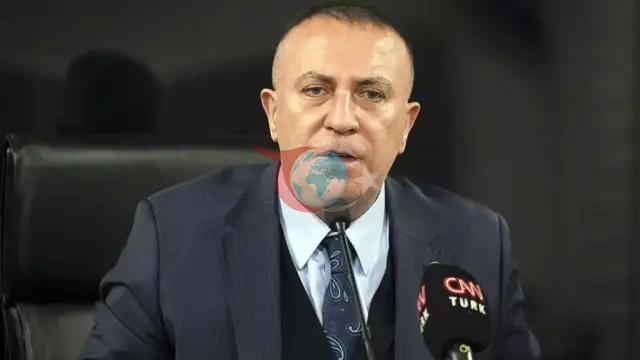 MHP'de İzzet Ulvi Yönter'den Sürpriz İstifa