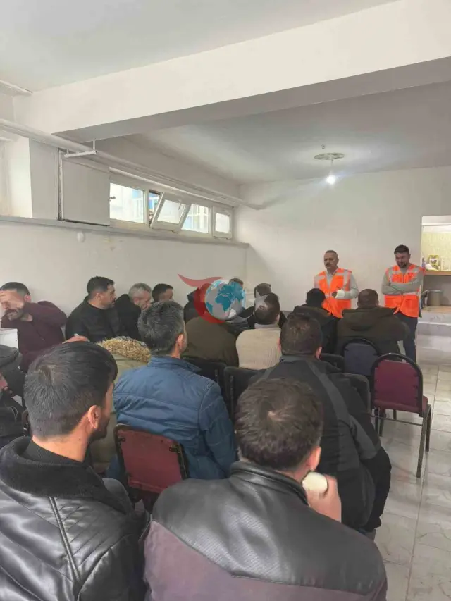 Karayazı Esnaf Derneği'nden Örnek Birlik ve Dayanışma