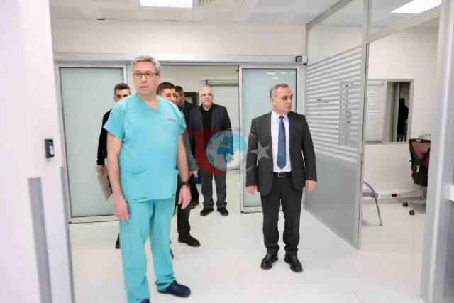 Rektör Prof. Dr. Altun, PET - BT Ünitesindeki Yenilikleri Değerlendirdi