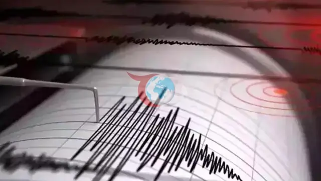 Endonezya'da 7.4 Şiddetinde Deprem Meydana Geldi