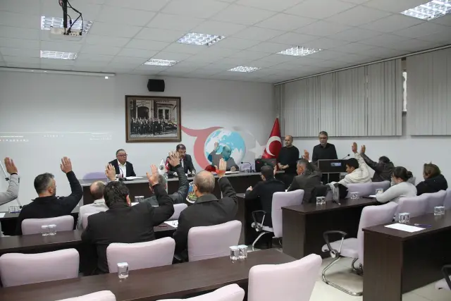 Kula Belediye Meclisi'nde 2025 Raporu Onaylanmadı