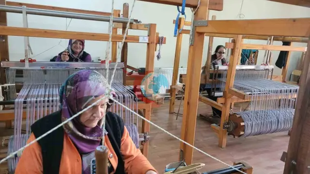 Kemaliye'nin Tarihi 'Gazenne' Kumaşı Yeniden Canlanıyor