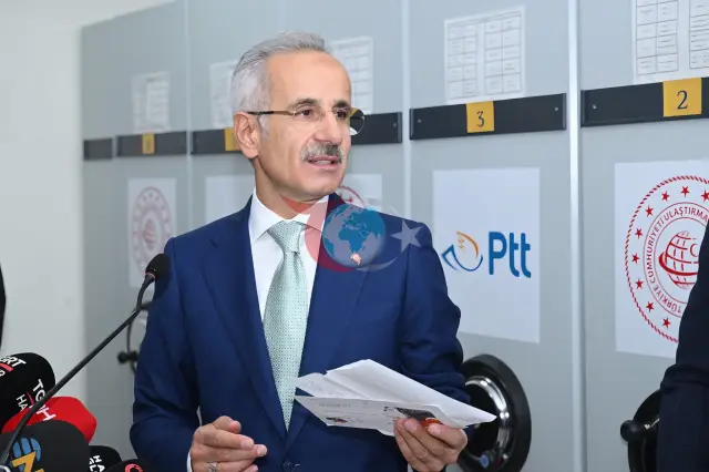 PTT'nin UETS Hizmeti ile 365 Milyon E-Tebligat: Bakan Uraloğlu'ndan 34 Milyar TL Tasarruf Açıklaması