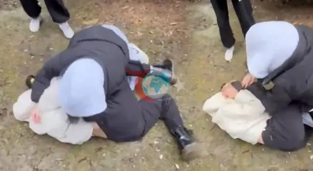 Bolu'da Liseli Kızların Kavgası Kameralara Yansıdı