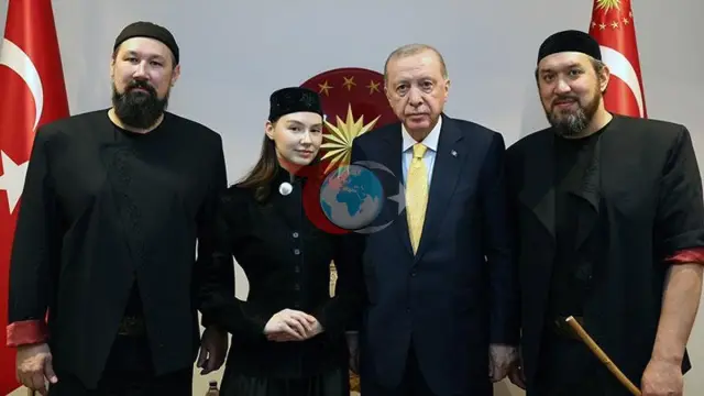 Cumhurbaşkanı Erdoğan, 'Ay Yola' Grubunu Ağırladı