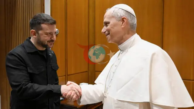 Papa 14. Leo ve Zelenskiy, Ukrayna'ya Yardım İçin Telefonda Görüştü