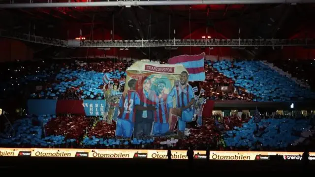Trabzonspor'dan Galatasaray'a Anlamlı Koreografi Mesajı!