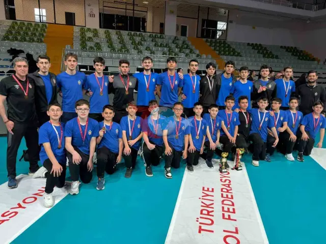 İnegöl Belediyespor'un Başarılı Voleybol Yolculuğu
