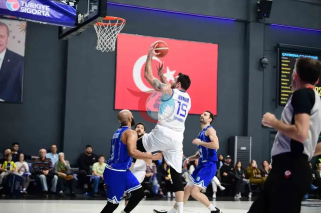 Çayırova Belediyesi, Kağıtspor Karşısında Farklı Kazandı