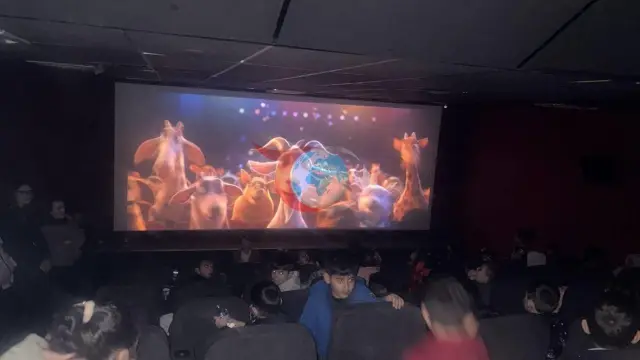 Şırnak Belediyesi'nden Çocuklara Sinema Keyfi