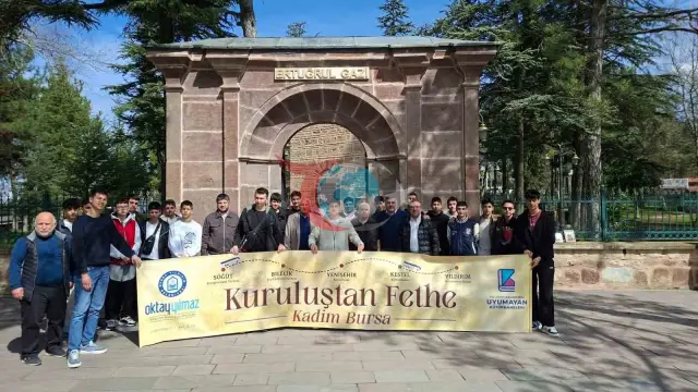 Yıldırımlı Gençler Tarihin İzinde