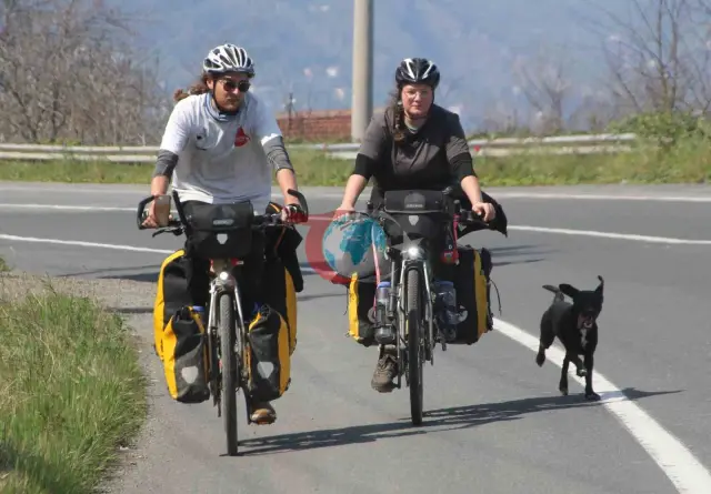 Dünya Turu İçin Pedal Çeviren Maceracı Çift Ordu'da