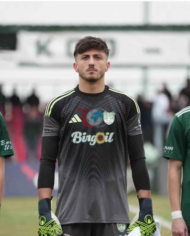 12 Bingölspor Kalecisi Oğuzhan Çelik: "Şampiyonluğu Daha Erken Kutlayabilirdik"