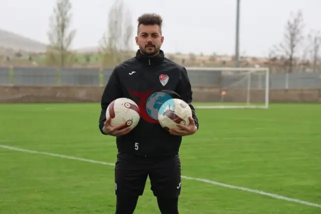Beykan Şimşek Elazığspor ile Yeniden Sözleşme İmzaladı