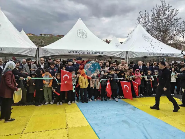Sağlık ERVA Spor Kulübü Yeni Yerinde Açıldı