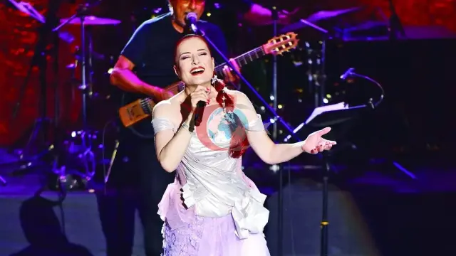 Candan Erçetin'in Sıradışı Hayat Hikayesi