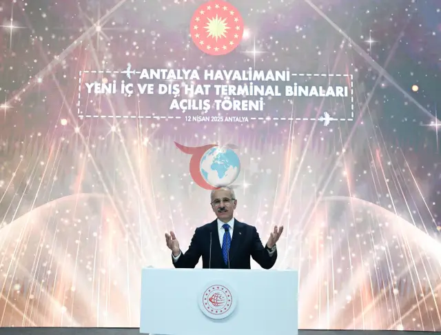 Antalya Havalimanı Yeni Terminalleri Bir Yıldır Faaliyette