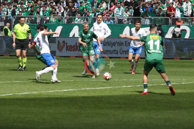 Nesine 2. Lig'de Bursaspor İlk Yarıda Avantajlı: Ankara Demirspor 0 - 1 Bursaspor