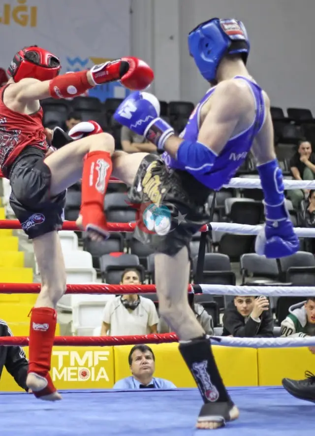 Kayseri Muaythai Sporcuları Türkiye Şampiyonası'nda Zirvede