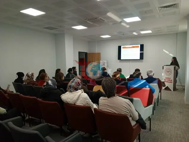 Aydın'da Koruyucu Aile Eğitimi İçin Bilgilendirme Toplantıları Düzenlendi