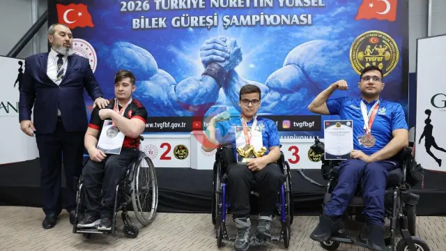 Bağcılarlı Sporcular Bilek Güreşinde 14 Madalyayla Zirvede