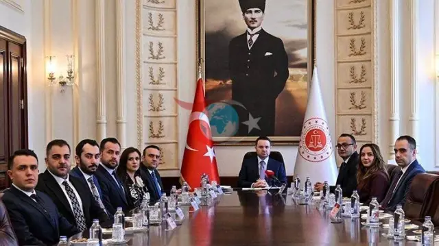 Adalet Bakanı Gürlek, Türk Hukuk Enstitüsü Heyetini Kabul Etti