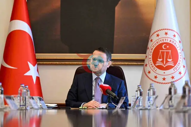 Adalet Bakanı Gürlek, Türk Hukuk Enstitüsü Temsilcileri ile Bir Araya Geldi