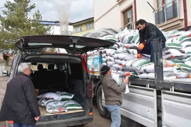 Bayburt'ta Çiftçilere %75 Hibe ile Nohut Tohumu Desteği Sağlandı