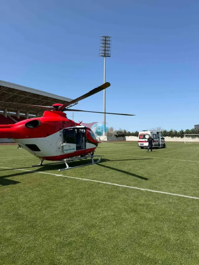 Gökyüzü Umut Oldu: Solunum Problemi Olan Bebek Helikopterle Taşındı
