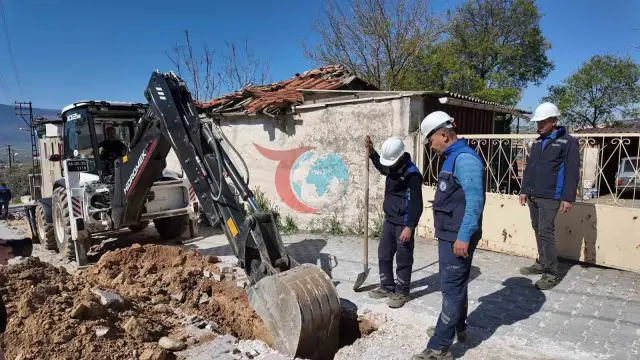 Yatağan Dere Mahallesi'nde İçme Suyu Altyapısı Yenileniyor
