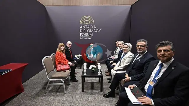 Bakan Kacır'dan Antalya'da Yoğun Diplomasi Görüşmeleri