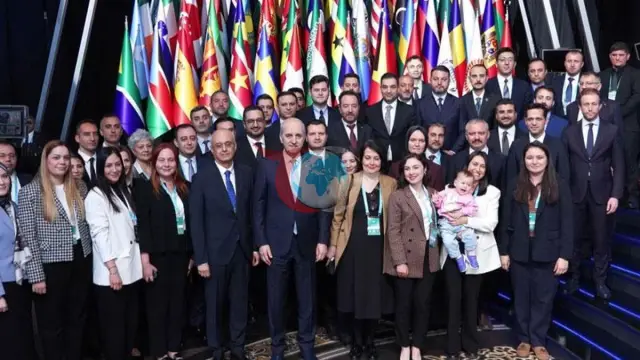 TBMM Başkanı Kurtulmuş, İstanbul'daki PAB Genel Kurulu'nda Katılımcılarla Buluştu