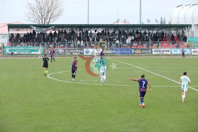 TFF 3. Lig'de 12 Bingölspor ve Silifke Belediye Spor Golsüz Berabere