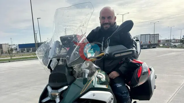 Giray Altınok, Gustav Dizisinin Çekimleri İçin Macaristan'a Motosikletle Gitti