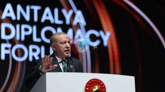 Cumhurbaşkanı Erdoğan'ın Antalya Diplomasi Forumu'ndaki Konuşması Üç Dilde Kitap Haline Getirildi